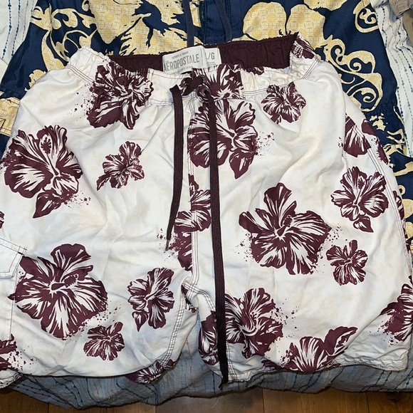 Bundle of 2 swim trunks, lined Large, GAP/Aropost - Picture 2 of 3